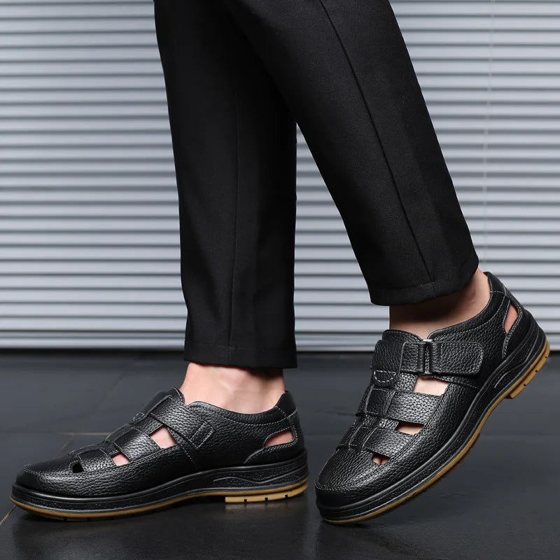 Luxury Brand Genuine Leather Sandals for Mens Outdoor Walking Beach Flats Breathable Casual Leather Soft Bottom Summer Sandals