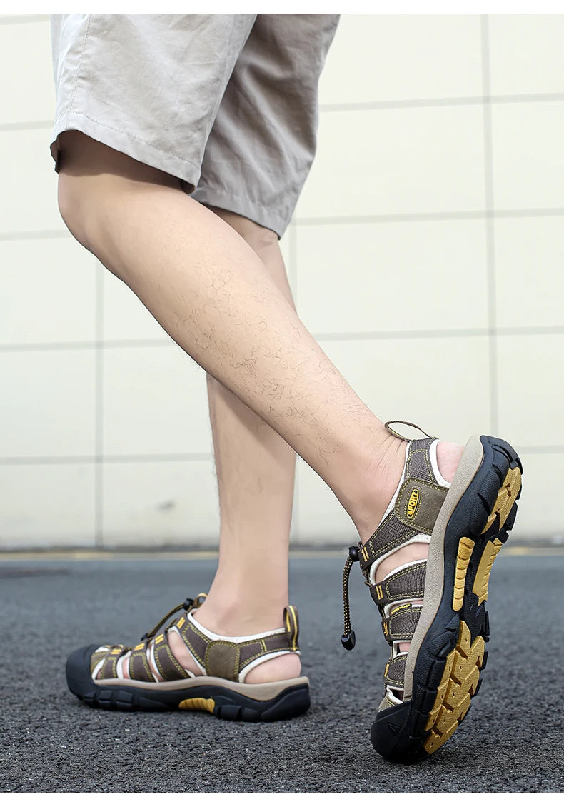 Big Size Summer Outdoor Couple Sandals Breathable Men Hiking Shoes Water Beach Men's Sandals Camping Climbing Aqua Men Sneakers