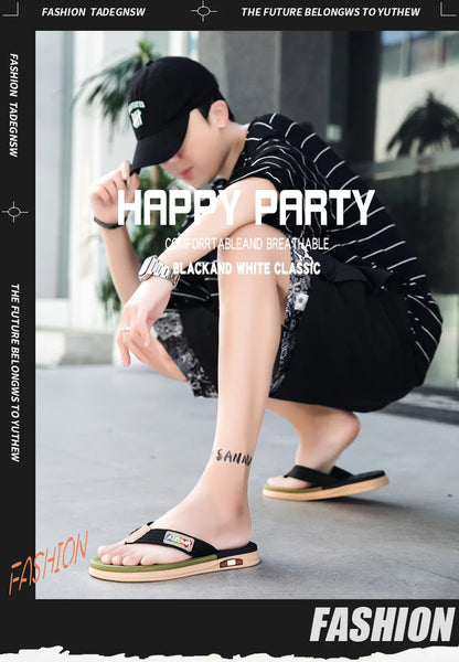 The 2025 new flip-flops for men are suitable for summer outdoor wear. They are anti-slip beach soft-soled flip-flops for men, wh