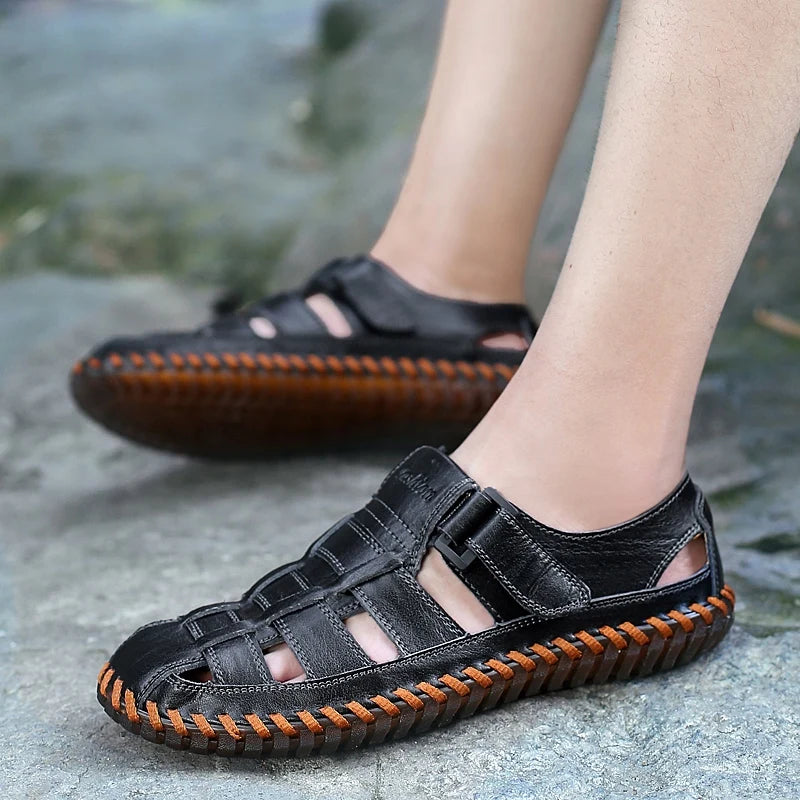 Handmade Anti-collision Toe Men Sandals New Arrival Leather Summer Flats Lightweight Breathable Beach Shoes Comfortable Sandals