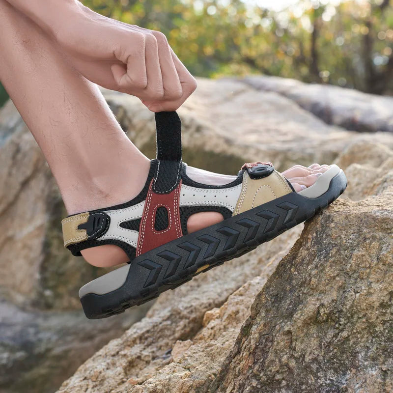 New Genuine Leather Outdoor Walking Men Sandals Summer Non-slip Soft Sneakers Lightweight Beach Sandals Casual Classic Man Shoes