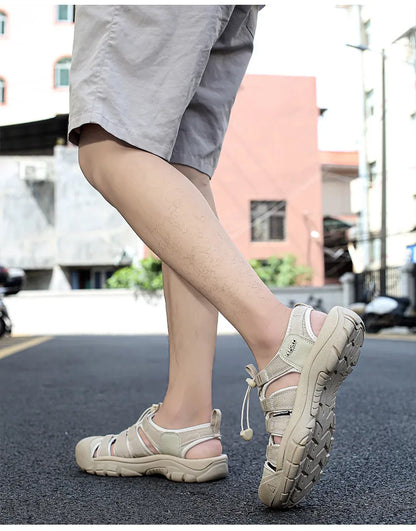 Big Size Summer Outdoor Couple Sandals Breathable Men Hiking Shoes Water Beach Men's Sandals Camping Climbing Aqua Men Sneakers