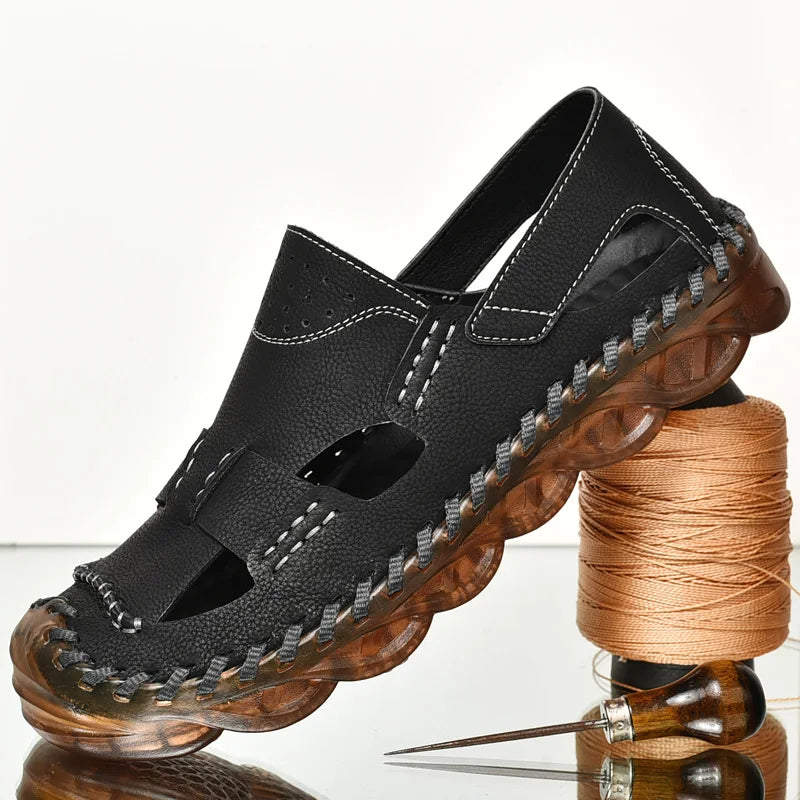 Hot Sale Summer Men's Flats Outdoor Non-slip Men Beach Shoes Handmade Leather Man Sandals Fashion Hollow Out Sneakers Slippers