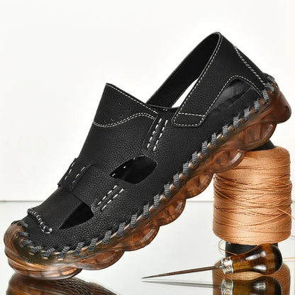 Hot Sale Summer Men's Flats Outdoor Non-slip Men Beach Shoes Handmade Leather Man Sandals Fashion Hollow Out Sneakers Slippers