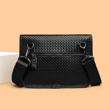 Luxury Designer Men's Shoulder Bag Genuine Leather Crossbody Bag Sling Bag for Daily Commute Travel Work Business Messenger Bag