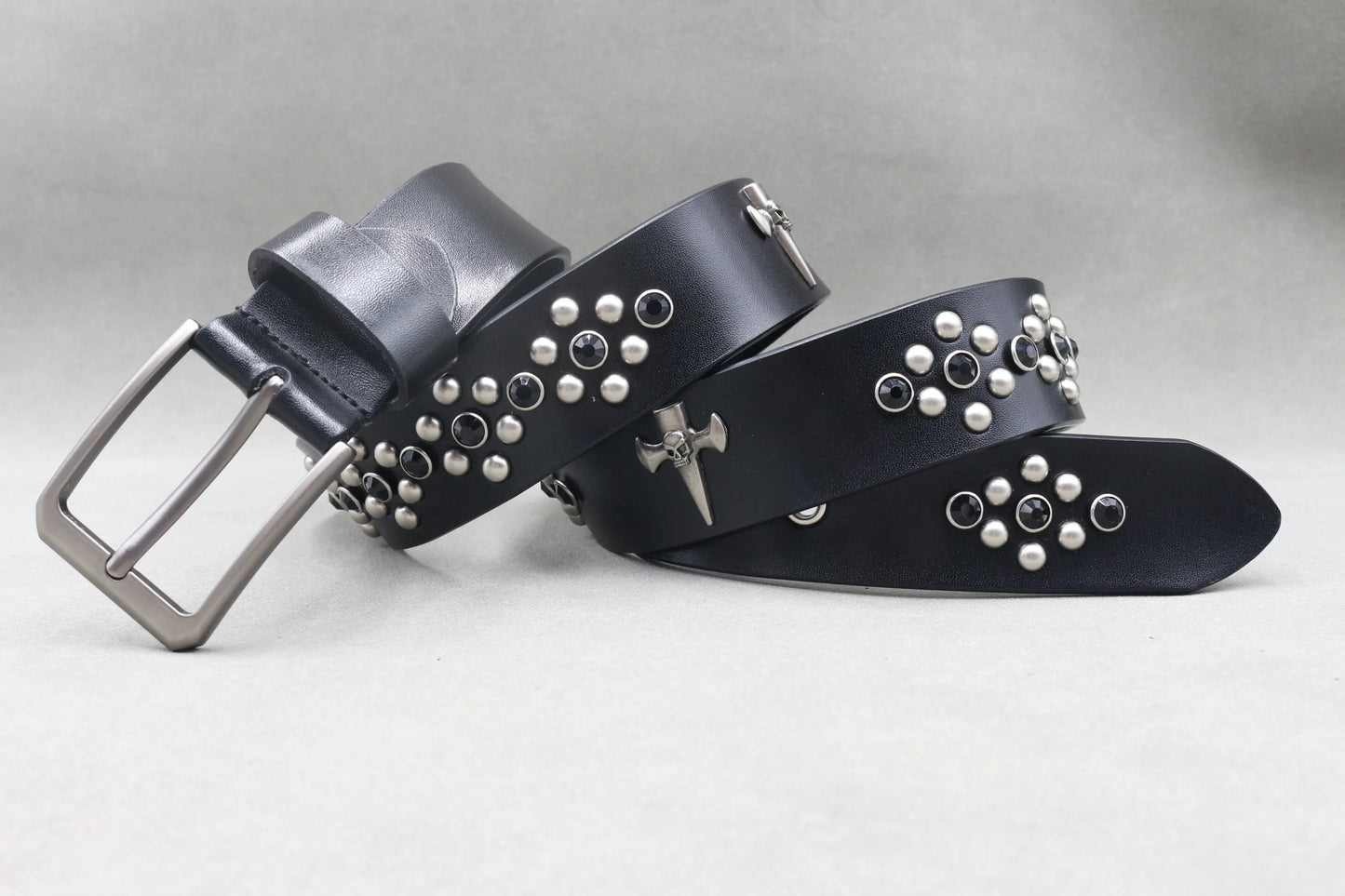 Metal Rivet Cowboy Belt Genuine Leather Cowskin Men Belt Punk Rivet Jeans Belts For Men Ceinture Homme Cinturones Hombre