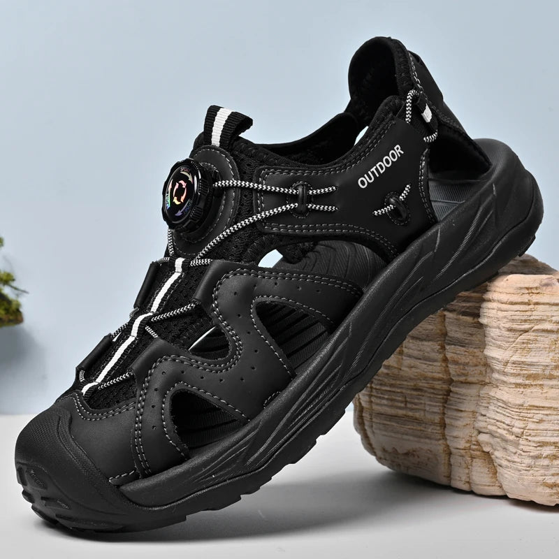 New Fashion Men's Sandals Handmade Summer Beach Shoes Male Breathable Leather Wading Aqua Shoes Outdoor Hollow Shoes Sandalias