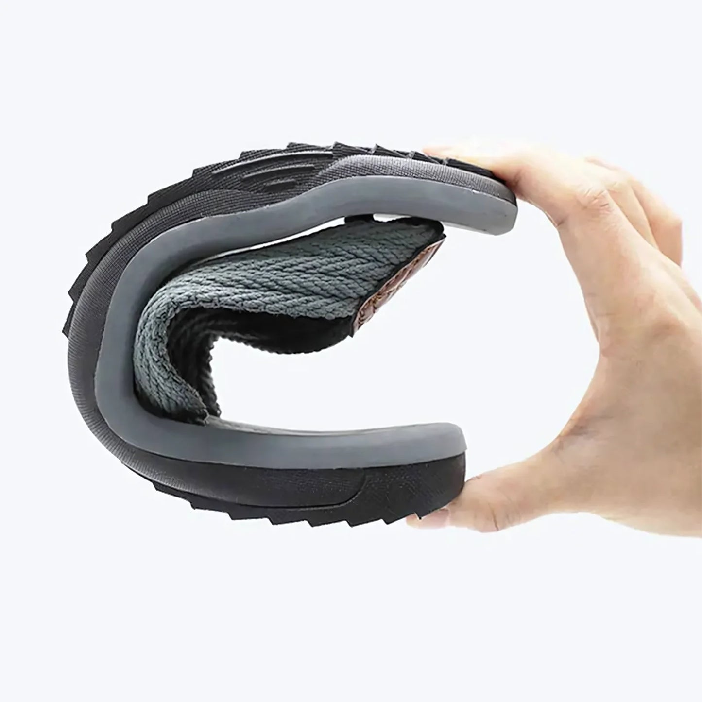 Summer men's slippers made of EVA material are comfortable and non irritating. Outdoor flip flops are of good quality