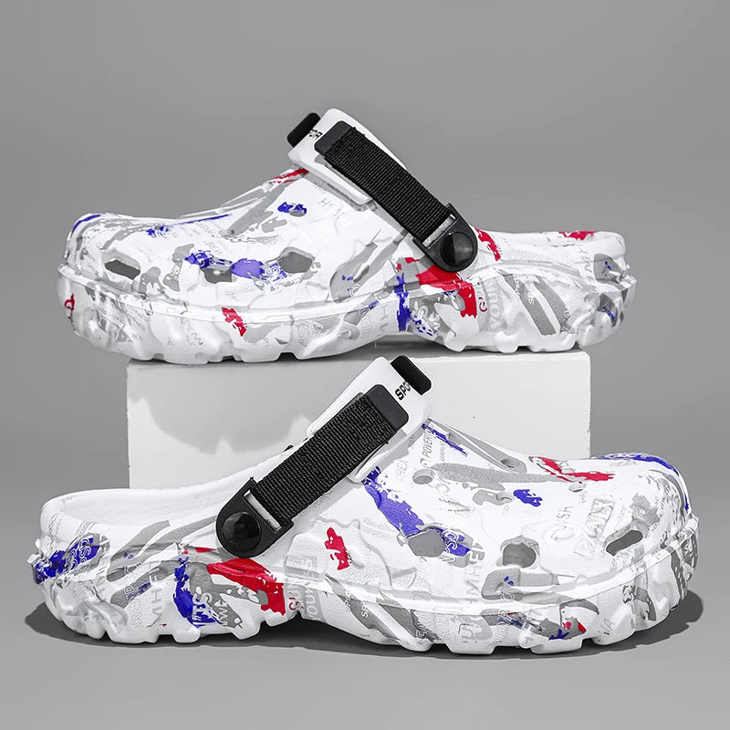 Summer Men Garden Clogs 2025 Summer Slippers for men Outdoor Slide Soft Beach Shoes Male Summer Sandals