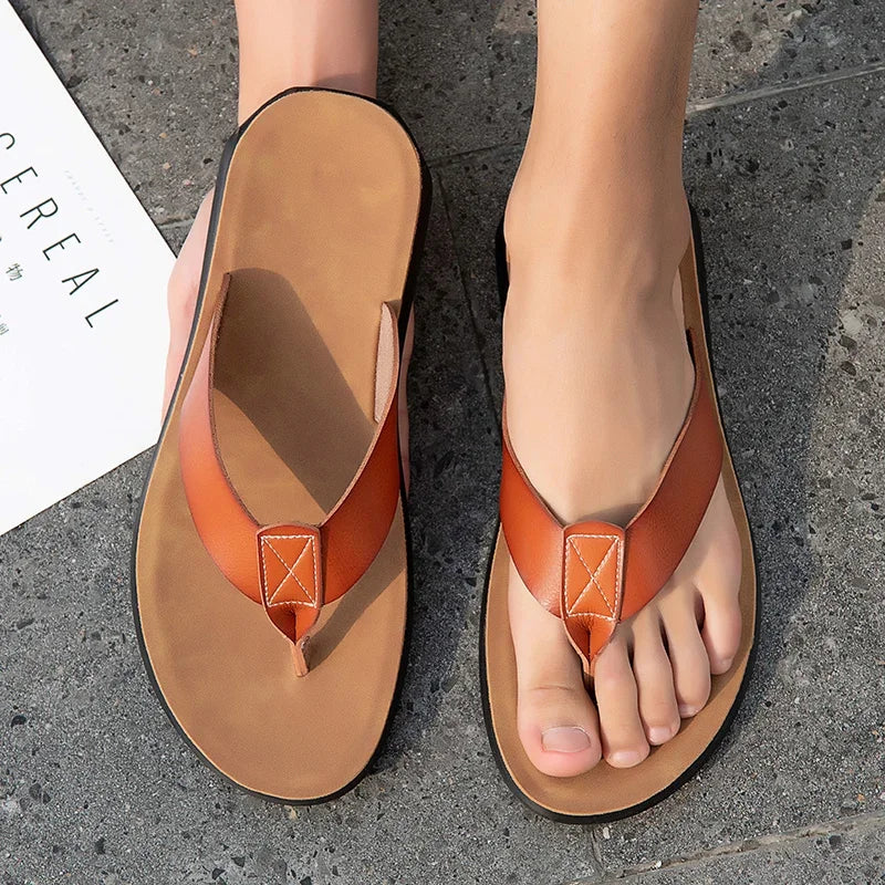 2023 New Italian Leather Flip-flops For Men Cool Beach Summer Shoes Hotel Slippers Man Big Size 47 Light Flats Luxe Men's Shoes