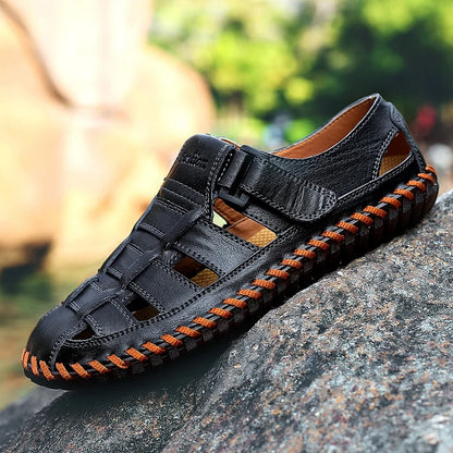 Handmade Anti-collision Toe Men Sandals New Arrival Leather Summer Flats Lightweight Breathable Beach Shoes Comfortable Sandals
