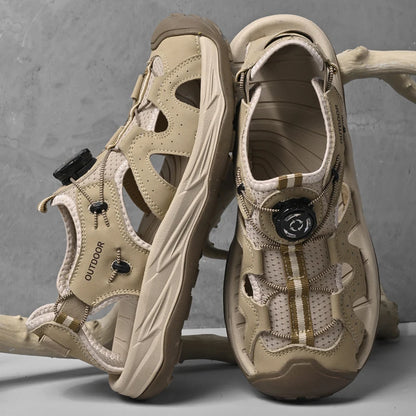 New Fashion Men's Sandals Handmade Summer Beach Shoes Male Breathable Leather Wading Aqua Shoes Outdoor Hollow Shoes Sandalias