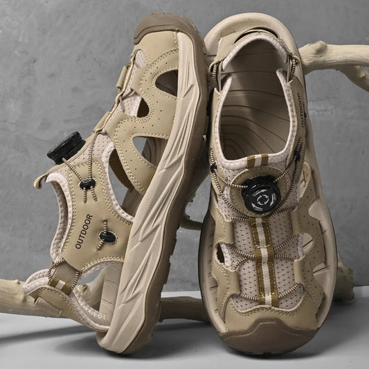 New Fashion Men's Sandals Handmade Summer Beach Shoes Male Breathable Leather Wading Aqua Shoes Outdoor Hollow Shoes Sandalias
