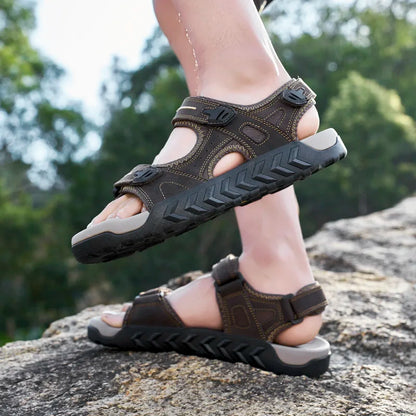 New Genuine Leather Outdoor Walking Men Sandals Summer Non-slip Soft Sneakers Lightweight Beach Sandals Casual Classic Man Shoes