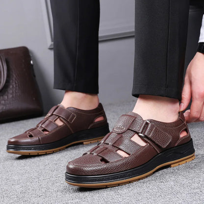 Luxury Brand Genuine Leather Sandals for Mens Outdoor Walking Beach Flats Breathable Casual Leather Soft Bottom Summer Sandals